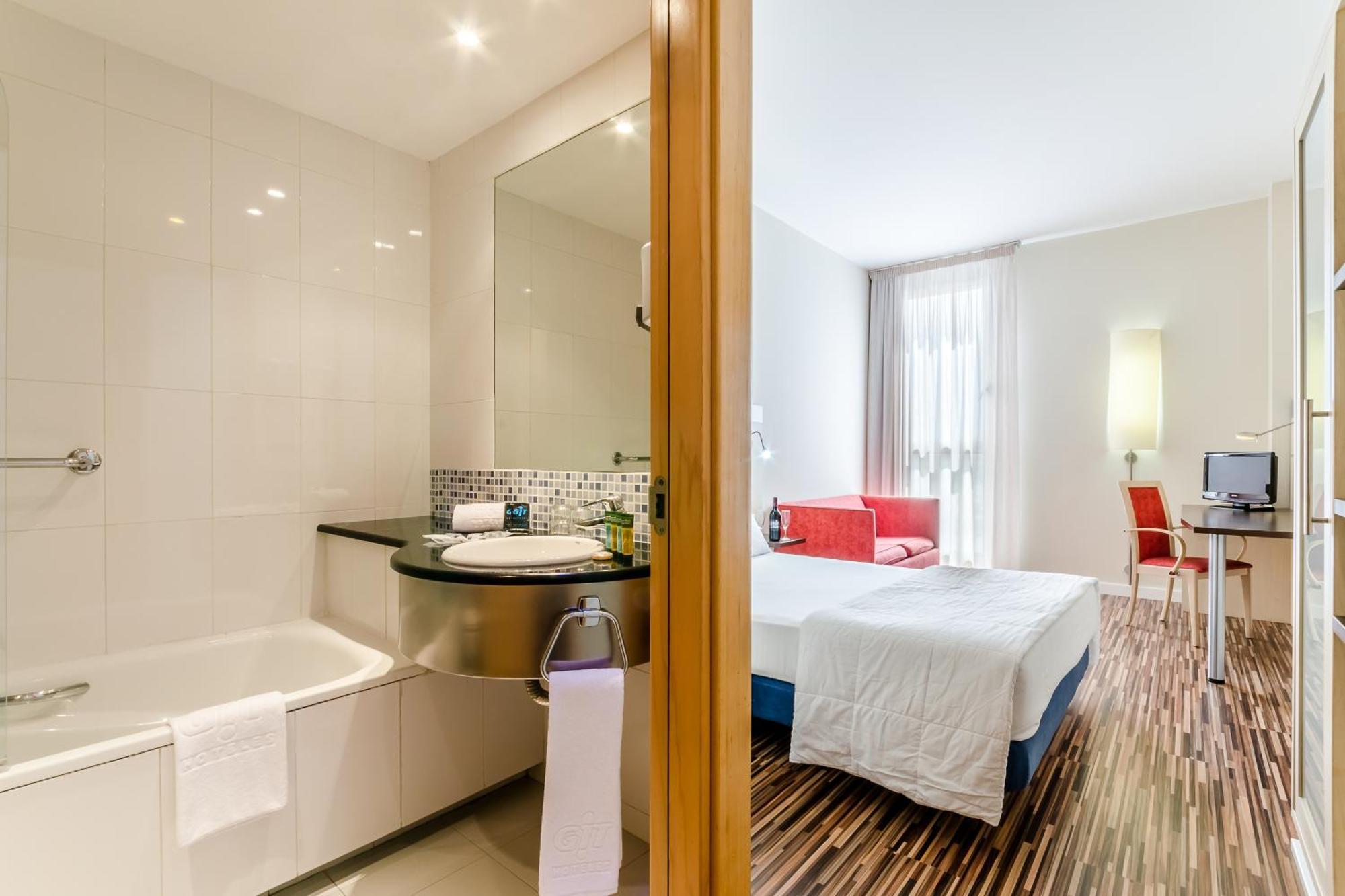 Habitación Doble - 1 o 2 camas (2 adultos)